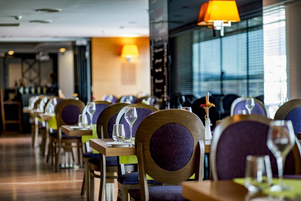 Park Inn By Radisson Istanbul Asia Kavacik Istambul Exterior foto